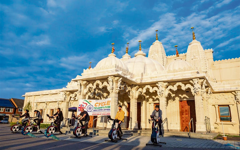 અન્યના આનંદમાં પોતાનો આનંદ છે અન્યના આનંદમાં પોતાનો આનંદ છે