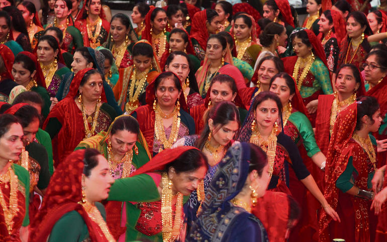 લેસ્ટરમાં રાસગરબાની રમઝટ તો પ લેસ્ટરમાં રાસગરબાની રમઝટ તો પ