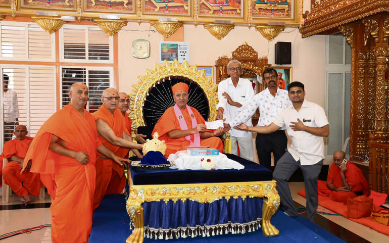 નારણપરમાં સ્વામિનારાયણ મંદિર... નારણપરમાં સ્વામિનારાયણ મંદિર...