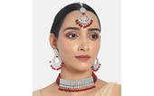 ગોર્જિયસ અને ડિફરન્ટ લુક આપતી...
