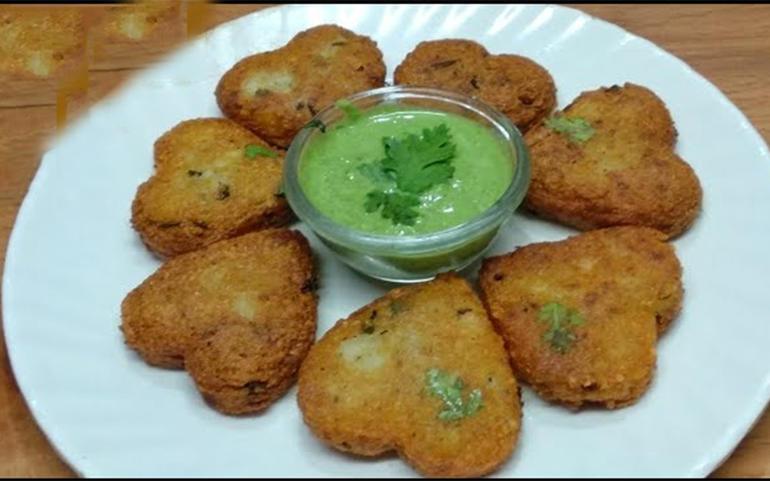 ફરાળી કટલેસ ચાટ... ફરાળી કટલેસ ચાટ...