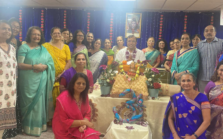 કાર્ડિફ સનાતન મંદિરમાં શિવકથા કાર્ડિફ સનાતન મંદિરમાં શિવકથા