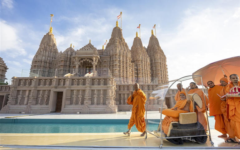 વિશ્વ સંવાદિતા યજ્ઞઃ વરસાદી મ વિશ્વ સંવાદિતા યજ્ઞઃ વરસાદી મ