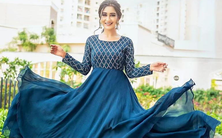 પ્રસંગોમાં રોયલ અને ગ્રેસફુલ 