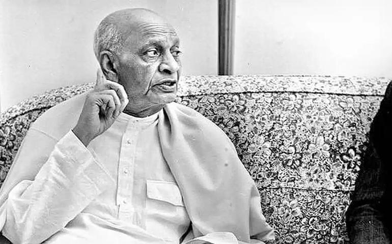 વેરવિખેર રજવાડાઓને એકતાંતણે વેરવિખેર રજવાડાઓને એકતાંતણે