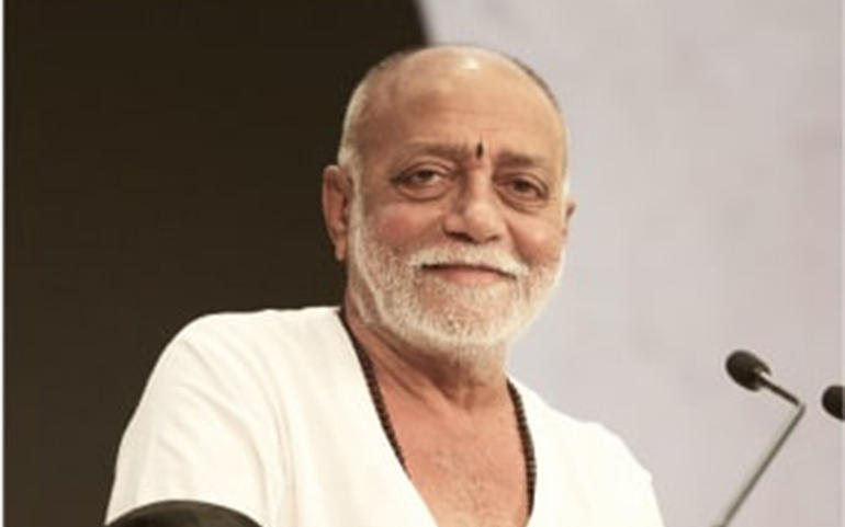 મોરારિબાપુએ ગુરુપૂર્ણિમા ઉત્... મોરારિબાપુએ ગુરુપૂર્ણિમા ઉત્...