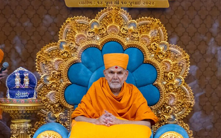 મહંત સ્વામી મહારાજની રાજકોટમ મહંત સ્વામી મહારાજની રાજકોટમ