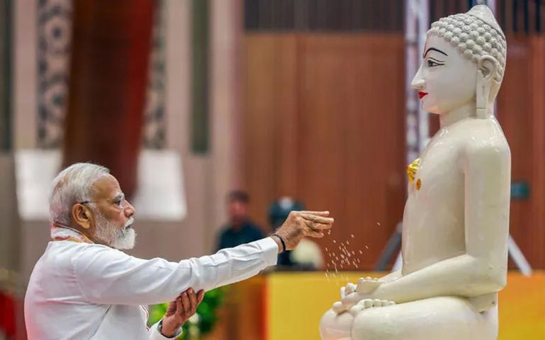 યુદ્ધના સમયે દુનિયાએ તિર્થંક યુદ્ધના સમયે દુનિયાએ તિર્થંક