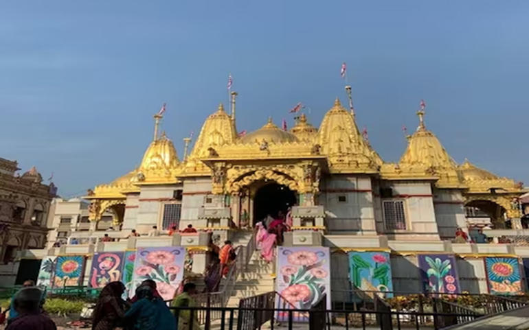 વડતાલ સ્વામિનારાયણ મંદિરે સા વડતાલ સ્વામિનારાયણ મંદિરે સા