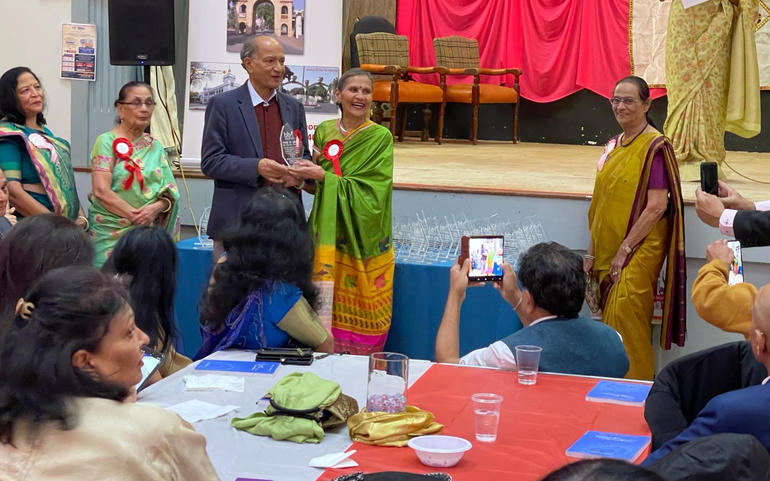 ભાદરણ બંધુ સમાજ યુકેની ચાર દાયકાની નિઃસ્વાર્થ સેવા અને કોમ્યુનિટી વિકાસ ભાદરણ બંધુ સમાજ યુકેની ચાર દાયકાની નિઃસ્વાર્થ સેવા અને કોમ્યુનિટી વિકાસ
