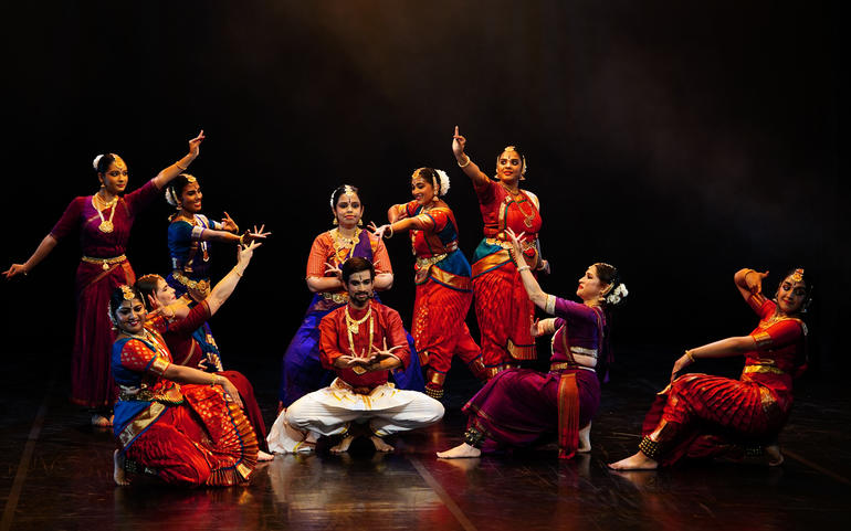 સમર્પણ દ્વારા સાઉથ વેલ્સમાં ભારતીય સંસ્કૃતિ અને કળાનું નવું સીમાચિહ્ન સમર્પણ દ્વારા સાઉથ વેલ્સમાં ભારતીય સંસ્કૃતિ અને કળાનું નવું સીમાચિહ્ન