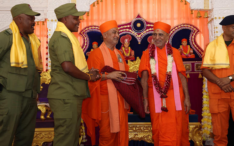 સ્વામિનારાયણ ગાદી સંસ્થાનના સ્વામિનારાયણ ગાદી સંસ્થાનના