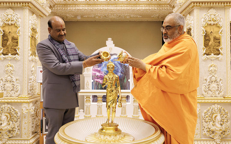 નિસડન મંદિર આધ્યાત્મિકતાનું નિસડન મંદિર આધ્યાત્મિકતાનું