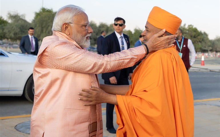 રાષ્ટ્રધબકારથી વિશ્વશાંતિ સુ... રાષ્ટ્રધબકારથી વિશ્વશાંતિ સુ...