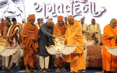 આચરણમાં પારદર્શક અને સદાય ચિં