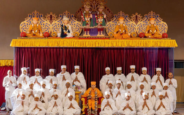 સારંગપુરમાં ત્યાગનો અદભુત નજ સારંગપુરમાં ત્યાગનો અદભુત નજ