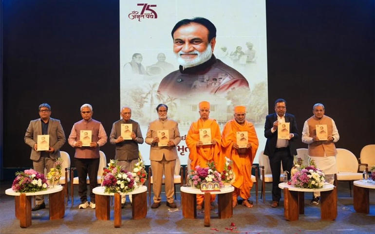 દુનિયા રીલ હીરોથી ભરેલી છે, પણ દુનિયા રીલ હીરોથી ભરેલી છે, પણ