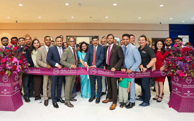 સાન્ટા ક્લેરા ખાતે મલાબાર ગોલ્ડ એન્ડ ડાયમન્ડ્સના આઠમા શોરૂમનું ઉદ્ઘાટન 