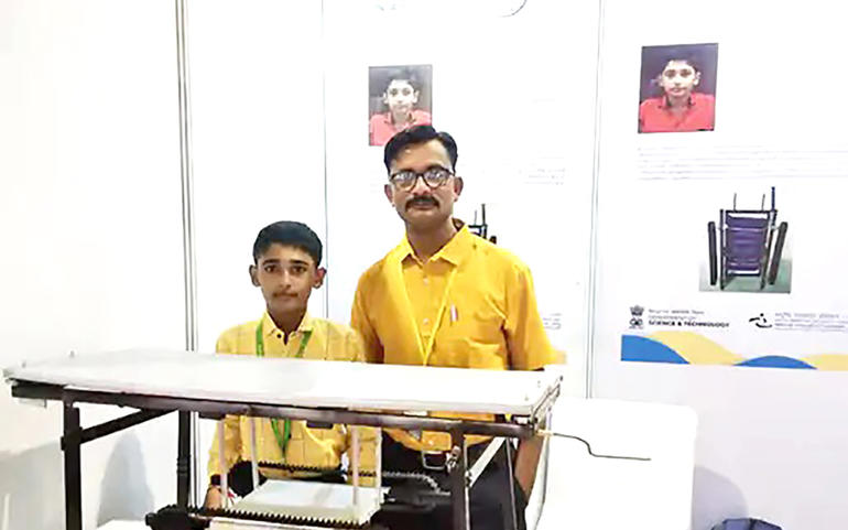 મહેસાણાની ગ્રામ્ય શાળાના વિદ મહેસાણાની ગ્રામ્ય શાળાના વિદ