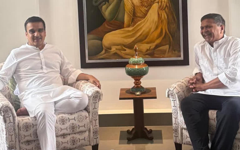 રાજકોટ પ્રવાસ દરમિયાન હર્ષ સં રાજકોટ પ્રવાસ દરમિયાન હર્ષ સં