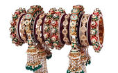 રોયલ અને ક્લાસી કંગન...