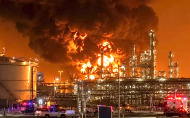 કતારમાં LNG સાઈટ પર વિસ્ફોટઃ  12 ભ