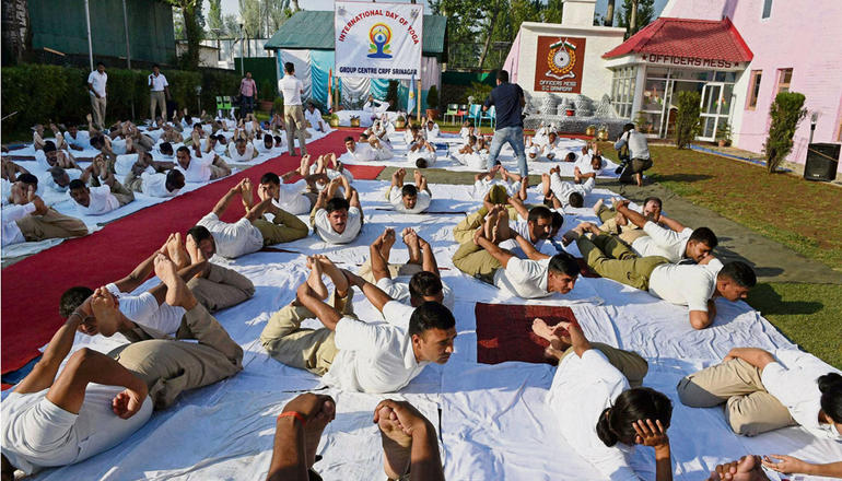 300,000 jawans participate