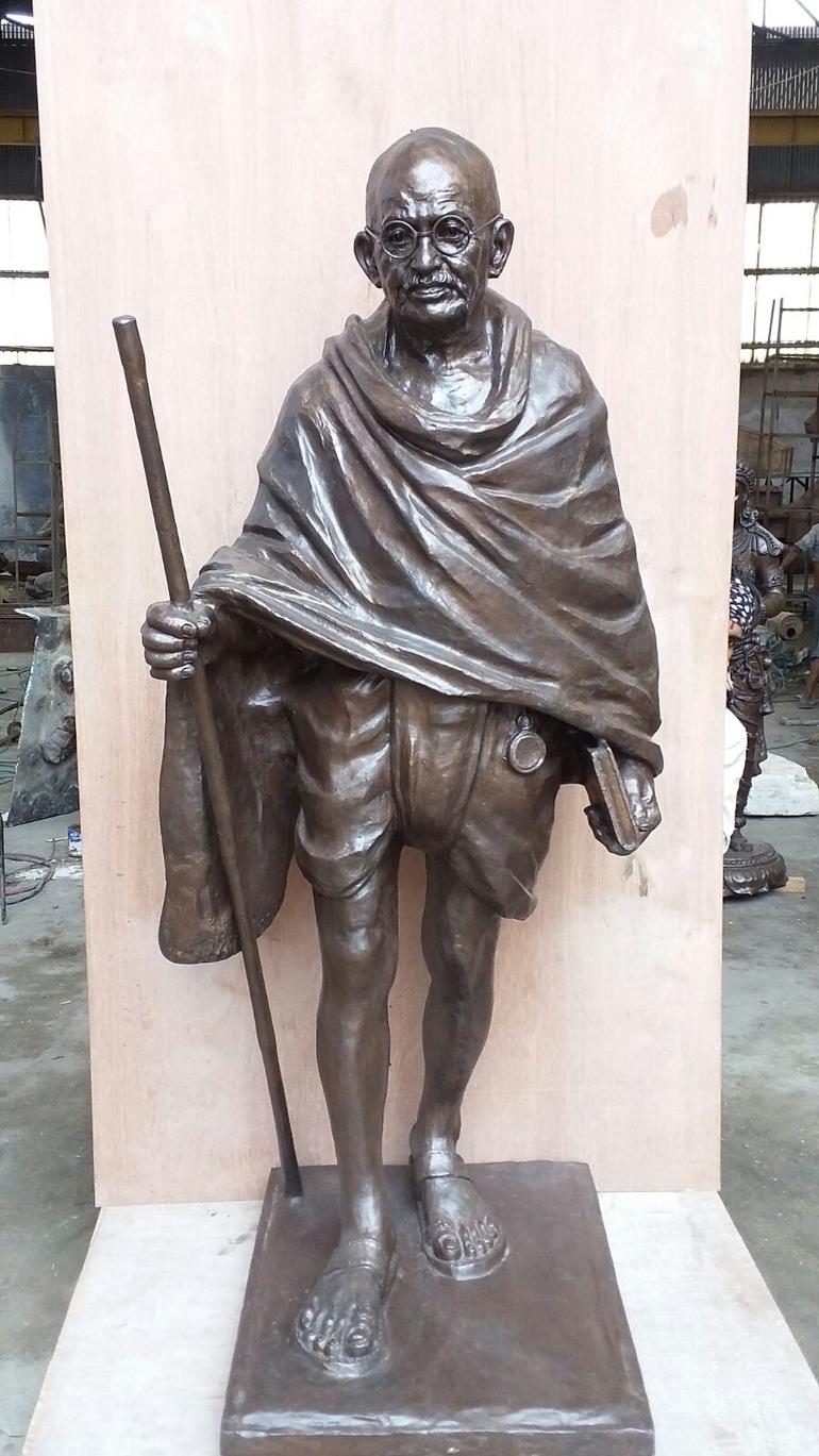 Gandhiji Statue at Cardiff