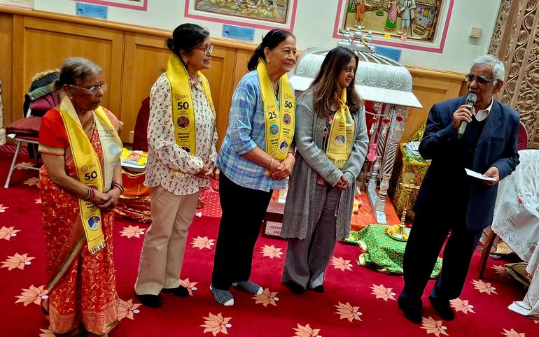 GHS Bhajan Sammelan-- Welcoming ladies group from Walsall
