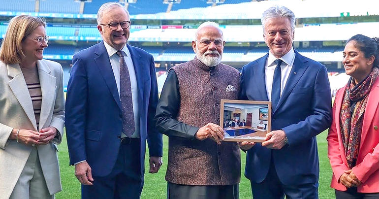 Modi, Steav waugh at Melbourn stadium 1