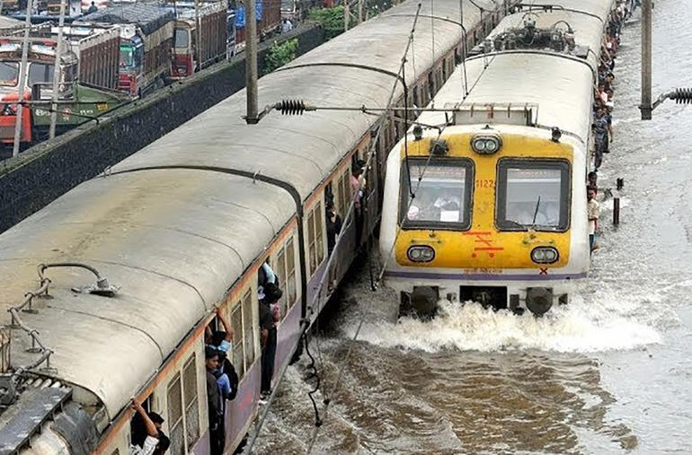 mumbai rain local train