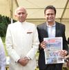 'ગુજરાત સમાચાર – એશિયન વોઇસ'ના સ્ટોલની મુલાકાત લેતા હાઇકમિશ્નર શ્રી રંજન મથાઇ અને ન્યુઝ એડિટર કમલ રાવ