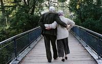 Old Couple- UK Old Couple- UK