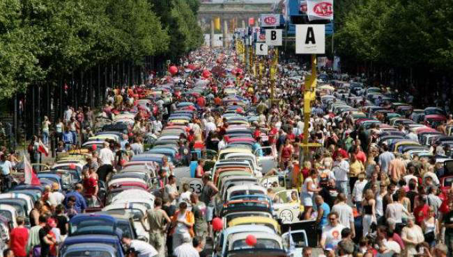 People near Busy Roads -Uk copy