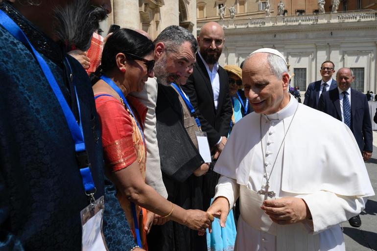 Ragasudha Vinjamuri greeting Holy Father Pope Leo