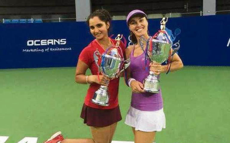 sania-mirza-martina-hingis-guangzhou